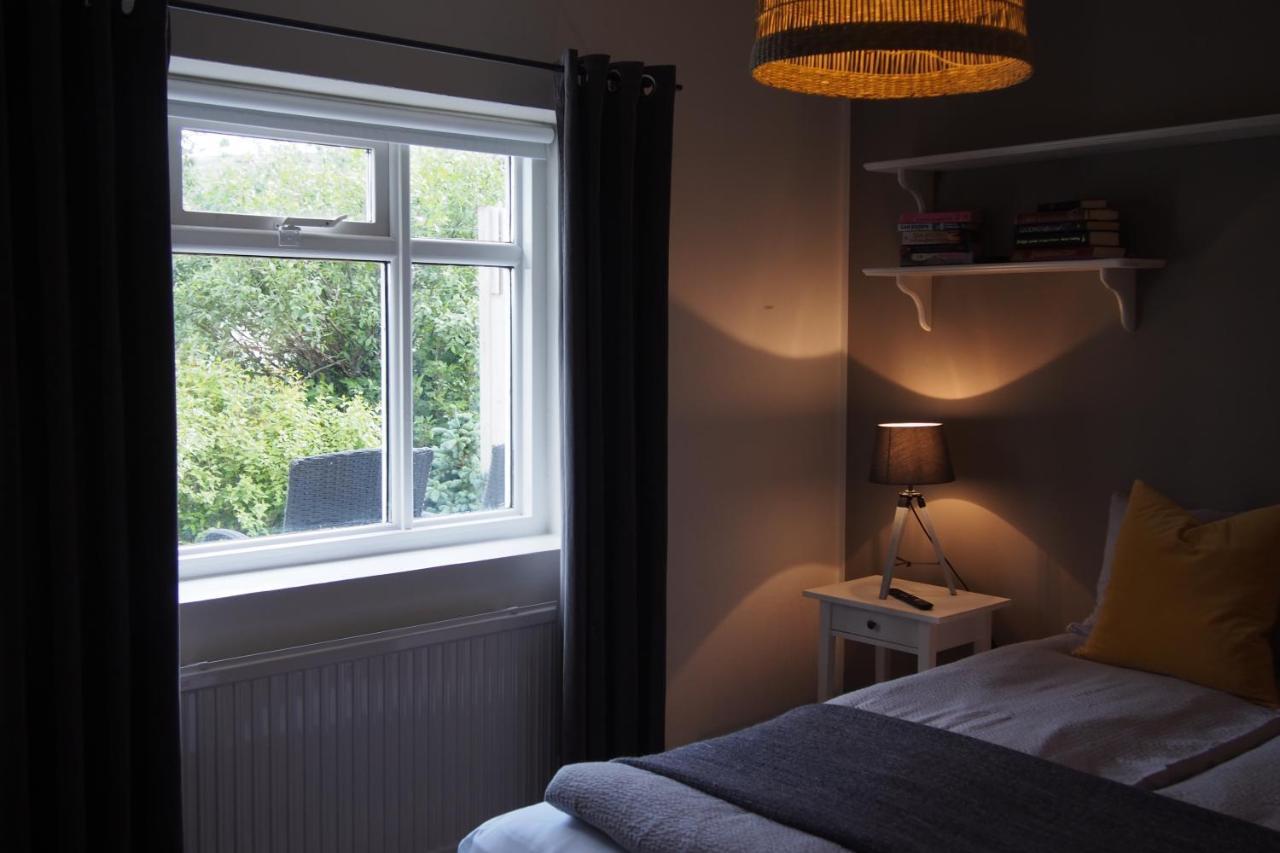 Granastathir Guesthouse Husavik Bagian luar foto