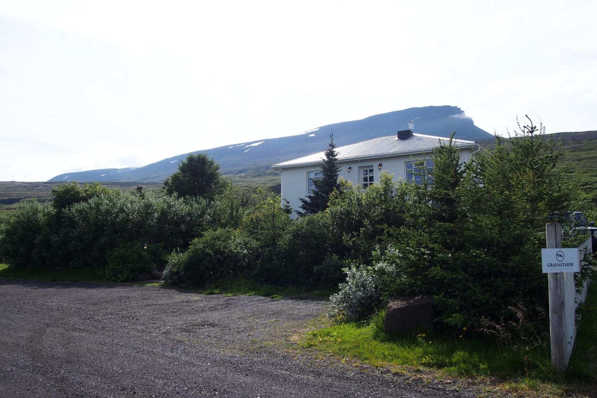 Granastathir Guesthouse Husavik Bagian luar foto