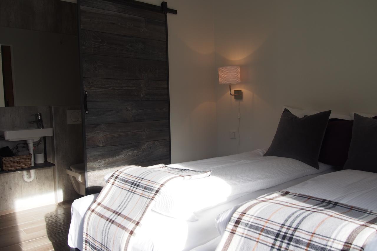 Granastathir Guesthouse Husavik Bagian luar foto